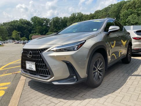 Used 2023 Lexus NX 350 AWD image 2
