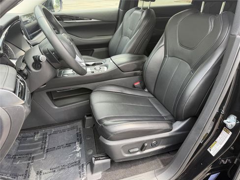 Used 2025 INFINITI QX60 Pure FWD image 19