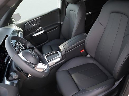 New 2026 Mercedes-Benz GLB 250 4MATIC image 34