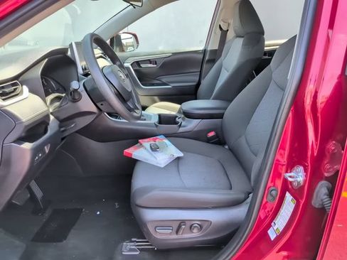 Certified 2025 Toyota RAV4 XLE AWD/4WD image 12