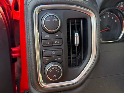 Used 2020 Chevrolet Silverado 1500 LT w/ All-Star Edition image 12