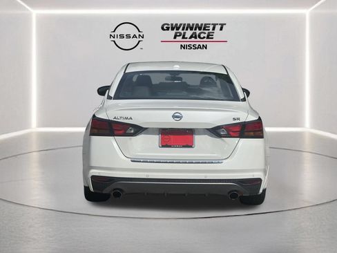 Certified 2021 Nissan Altima 2.5 SR FWD image 24