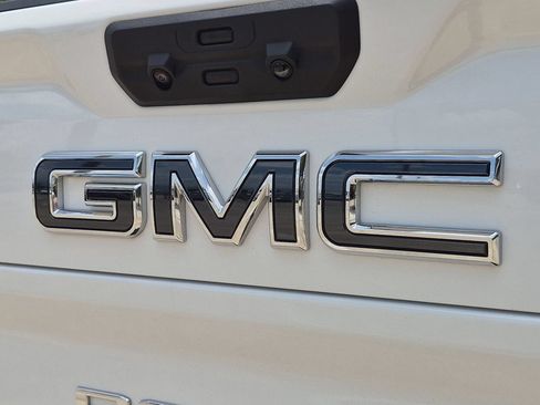 Used 2025 GMC Sierra 3500 Denali Ultimate AWD/4WD image 5