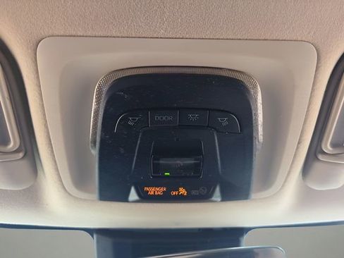 Used 2024 Toyota Corolla LE image 31