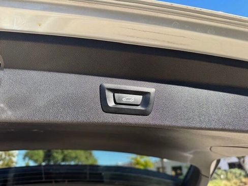 Used 2019 BMW X3 sDrive30i w/ Driving Assistance Package image 17