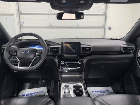 Used 2023 Ford Explorer ST w/ Equipment Group 401A image 9
