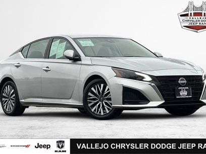 Used 2023 Nissan Altima 2.5 SV
