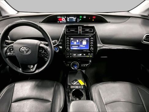 Used 2020 Toyota Prius Prime LE FWD image 15