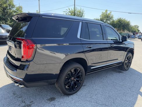 Used 2022 GMC Yukon Denali AWD/4WD image 7