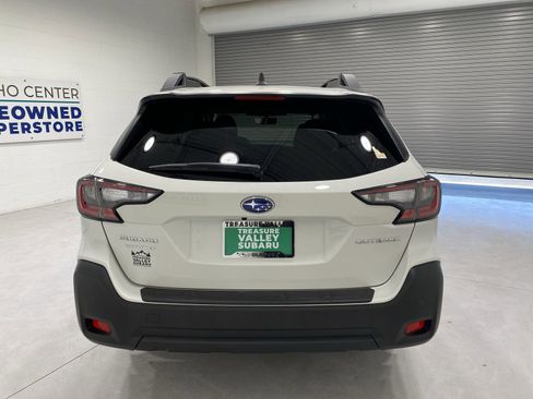 Used 2025 Subaru Outback Premium w/ Popular Package #1A AWD/4WD image 7
