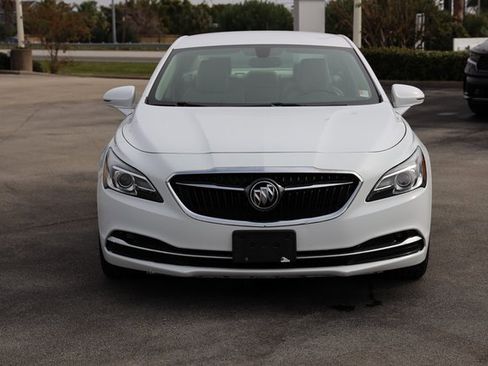 Used 2019 Buick LaCrosse Essence w/ Sights and Sounds Package image 2
