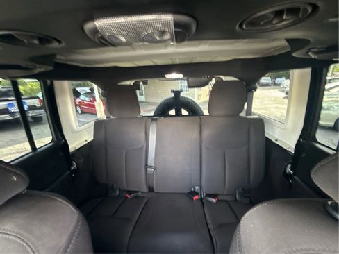 Used 2014 Jeep Wrangler Unlimited Sport w/ Quick Order Package 24S AWD/4WD image 19