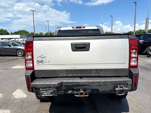 Used 2009 HUMMER H3T Luxury image 4