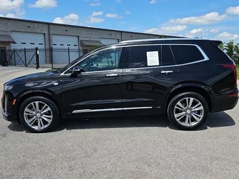 Used 2024 Cadillac XT6 Premium Luxury image 5