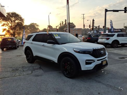 Used 2023 Ford Explorer ST AWD/4WD image 1
