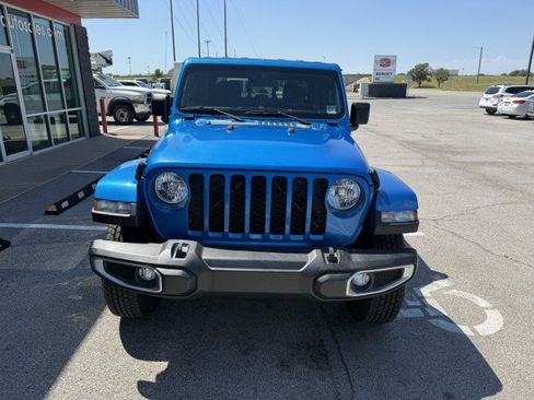 Used 2021 Jeep Gladiator Sport AWD/4WD image 11