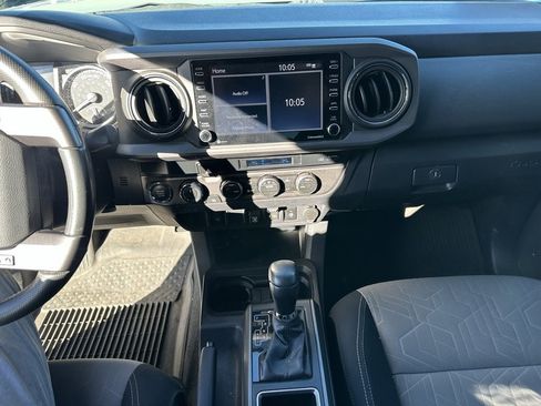 Certified 2023 Toyota Tacoma TRD Off-Road image 10