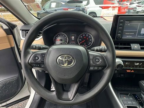 Used 2019 Toyota RAV4 XLE image 22