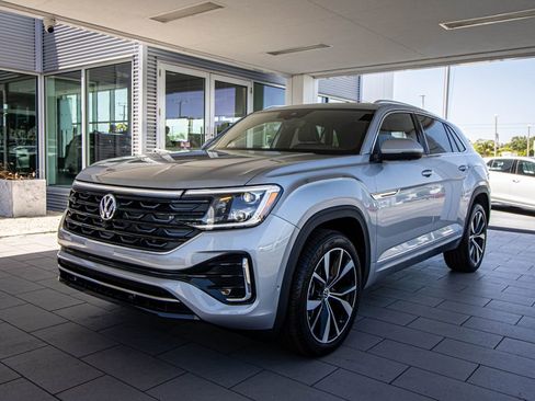 New 2026 Volkswagen Atlas Cross Sport SEL Premium R-Line AWD/4WD image 13