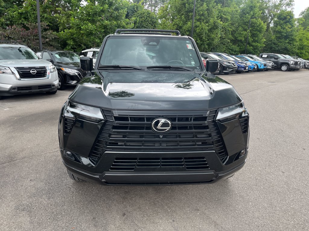 Used 2024 Lexus GX 550 w/ Accessory Package (2T) AWD/4WD image 9