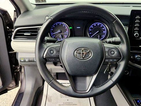 Used 2023 Toyota Camry SE FWD image 14