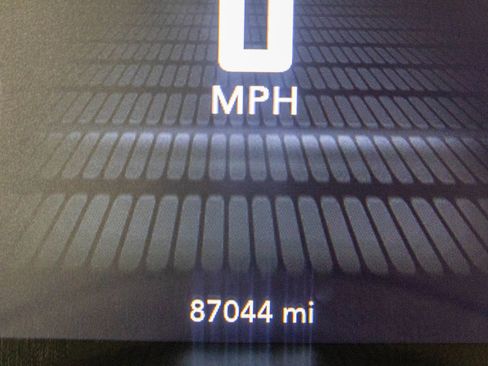 Used 2017 Dodge Challenger R/T image 33