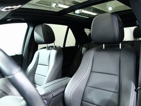 Used 2025 Mercedes-Benz GLE 350 4MATIC image 18