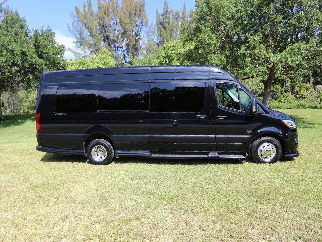 Used 2023 Mercedes-Benz Sprinter 3500 image 5