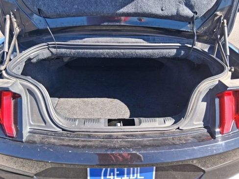 Used 2018 Ford Mustang Premium image 7