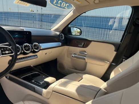Certified 2023 Mercedes-Benz GLB 250 image 17