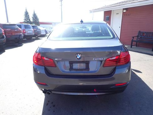 Used 2015 BMW 528i xDrive Sedan AWD/4WD image 5