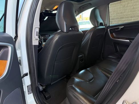 Used 2017 Volvo XC60 T5 Inscription w/ Preferred Option Package AWD/4WD image 43