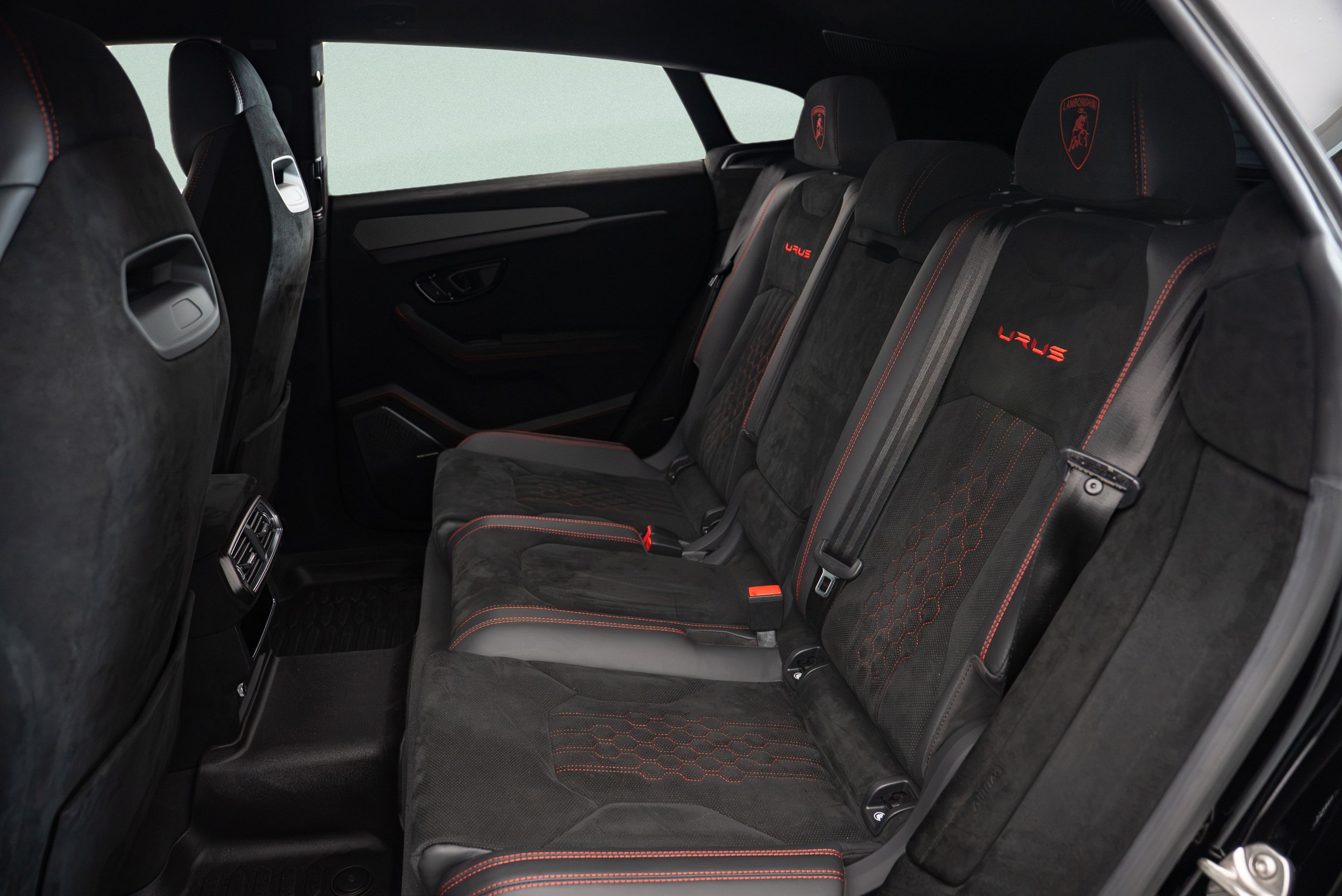 Used 2023 Lamborghini Urus Performante AWD/4WD image 11