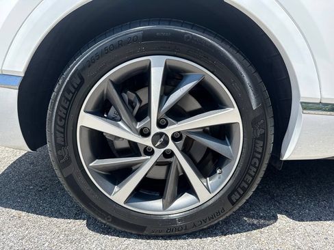 Used 2025 Genesis GV80 2.5T Advanced AWD/4WD image 12