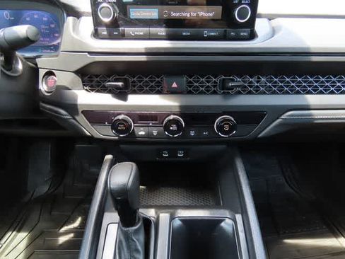 Used 2023 Honda Accord LX image 19