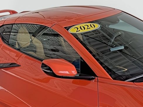 Used 2020 Chevrolet Corvette Stingray Premium Cpe w/ 3LT Preferred Equipment Group image 17