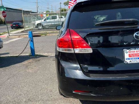 Used 2010 Toyota Venza AWD image 8