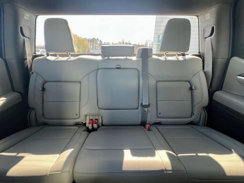 Used 2022 GMC Sierra 1500 SLT image 11