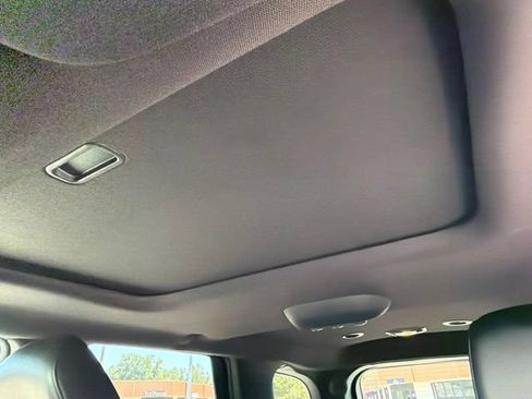 Used 2025 Dodge Durango R/T AWD/4WD image 31