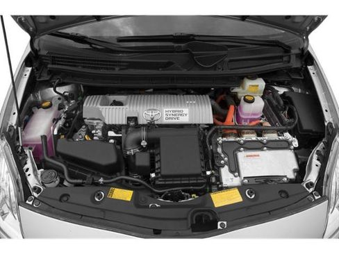 Used 2015 Toyota Prius Two FWD image 16