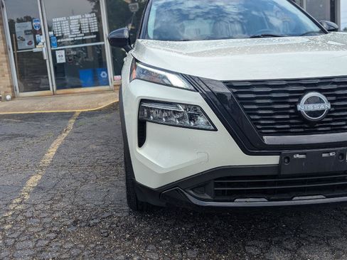 Used 2023 Nissan Rogue SV w/ SV Premium B Package AWD/4WD image 13