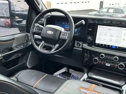 Used 2024 Ford F350 Platinum w/ FX4 Off-Road Package image 20