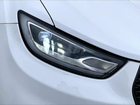 Used 2025 Chrysler Pacifica Limited FWD image 27