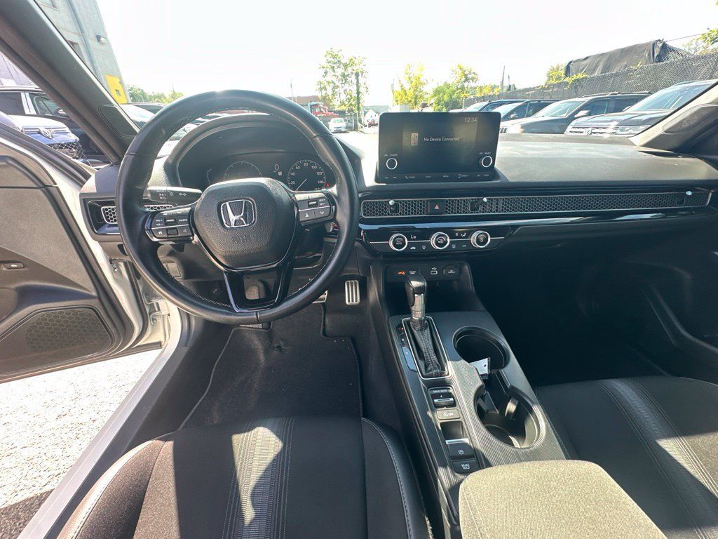 Used 2024 Honda Civic Sport image 25