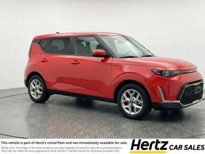 Used 2025 Kia Soul LX w/ LX Technology Package