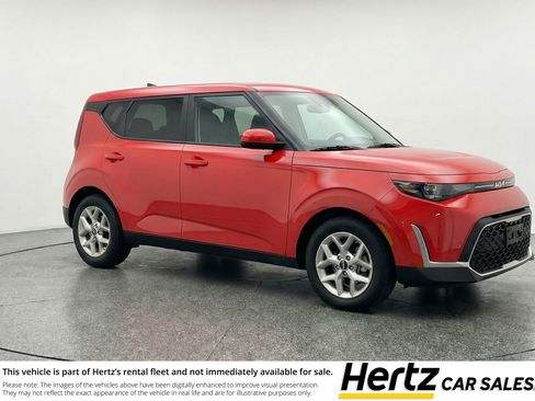Used 2025 Kia Soul LX w/ LX Technology Package FWD image 1