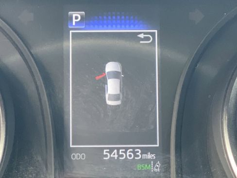 Used 2024 Toyota Camry SE image 33