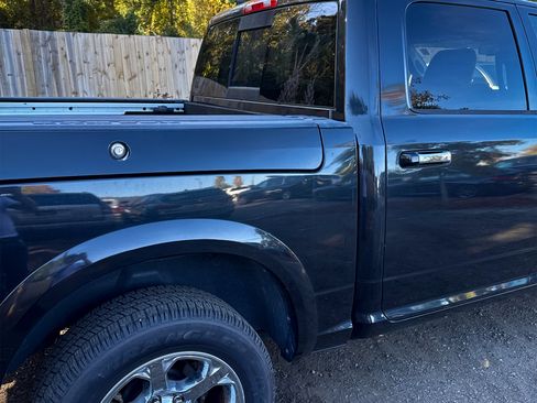 Used 2018 RAM 1500 Laramie w/ Convenience Group image 15