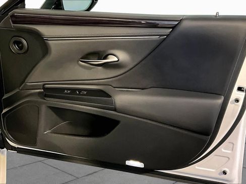 Used 2021 Lexus ES 250 w/ Premium Package AWD/4WD image 23