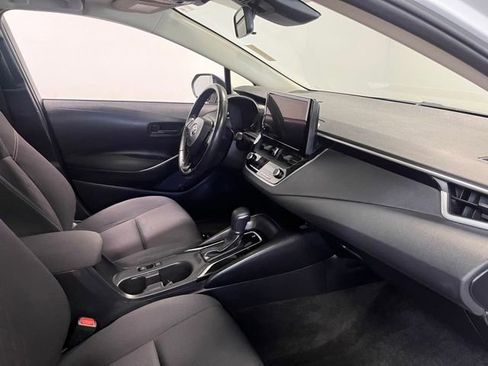 Used 2024 Toyota Corolla LE w/ LE Premium Package image 11